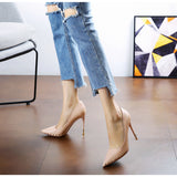 Pointed High Heels With Rivets