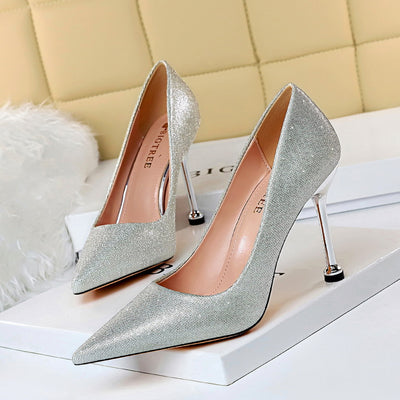 Shallow pointed toe sparkling high heels