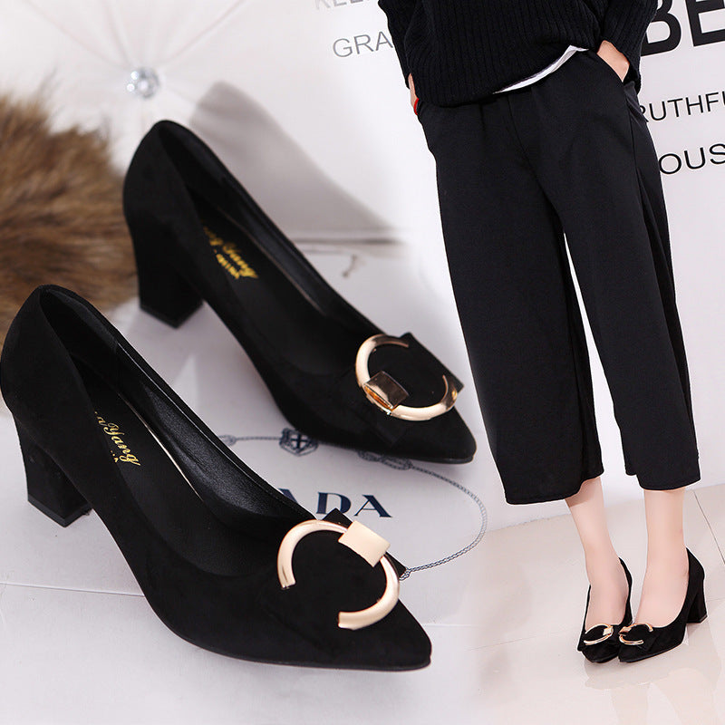 9 to 5 Low Heeled Pump